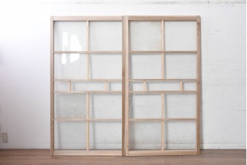 ヴィンテージ建具　昭和中期から昭和後期　レトロモダンな桟組みが魅力のガラス戸2枚セット　(R-091656)