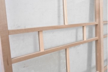 ヴィンテージ建具　昭和中期から昭和後期　レトロモダンな桟組みが魅力のガラス戸2枚セット　(R-091656)