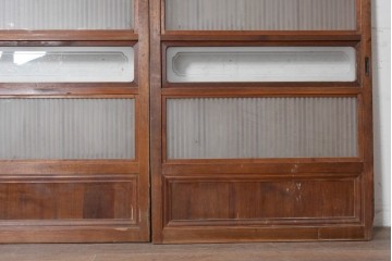 アンティーク建具　昭和初期から昭和中期　裏面ガラス入り　繊細な縦格子とガラス帯が味わい深い格子戸3枚セット　(R-091657)