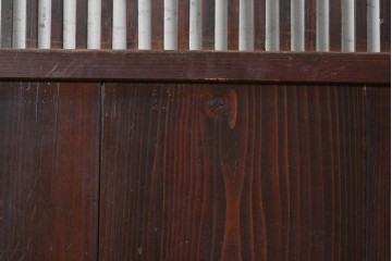 アンティーク建具　明治から大正期　細かな縦格子と腰板が趣深い格子戸4枚セット　(R-091658)