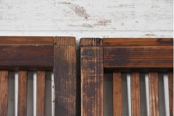 アンティーク建具　明治から大正期　細かな縦格子と腰板が趣深い格子戸4枚セット　(R-091658)