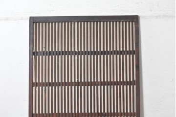 アンティーク建具　明治から大正期　細かな縦格子と腰板が趣深い格子戸1枚　(R-091659)