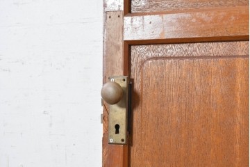 ヴィンテージ建具　昭和中期　温かみのある木色と型板ガラスがレトロなドア1枚　(R-091660)