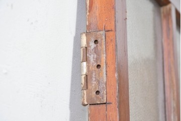 ヴィンテージ建具　昭和中期　温かみのある木色と型板ガラスがレトロなドア1枚　(R-091660)