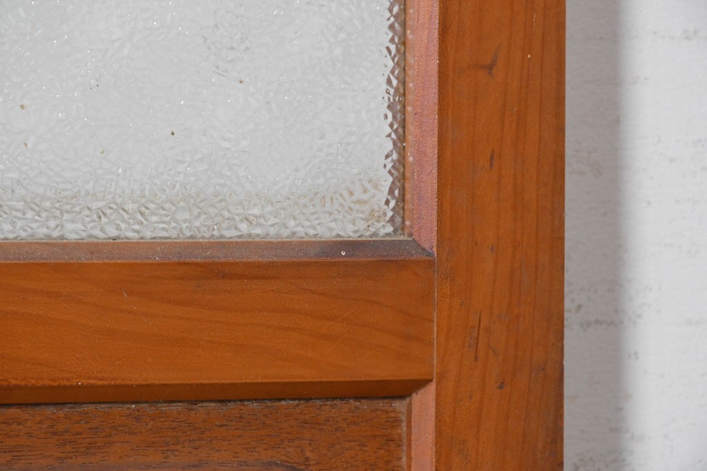 ヴィンテージ建具　昭和中期　温かみのある木色と型板ガラスがレトロなドア1枚　(R-091661)