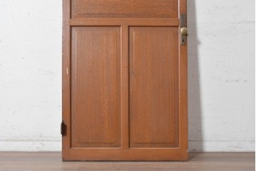 ヴィンテージ建具　昭和中期　型板ガラスとドアノブのプレートがレトロで趣深いドア1枚　(R-091663)