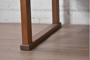 中古　美品　職人手作りの高級品!　栓材　在銘(木地師 了・塗師 山本)　木目の美しい文机　(R-091665)