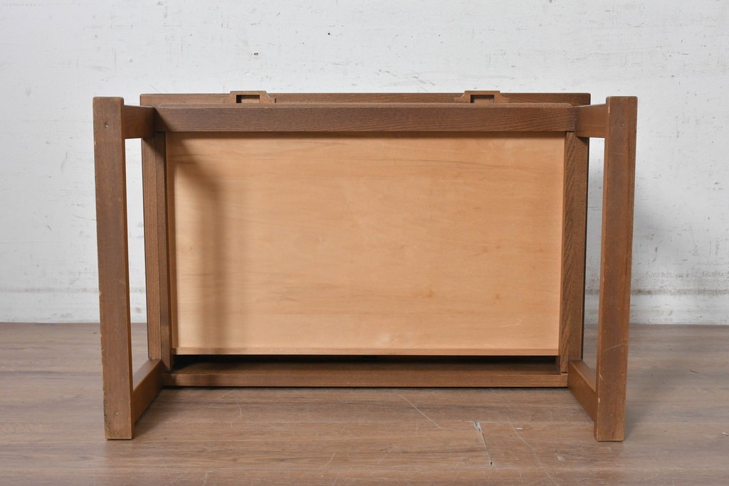中古　美品　職人手作りの高級品!　栓材　在銘(木地師 了・塗師 山本)　木目の美しい文机　(R-091665)