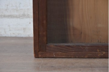 和製アンティーク　大正期から昭和初期　すっきりとした佇まいの壁掛けガラスケース　(R-091675)