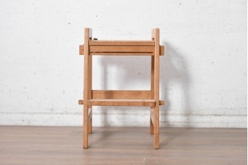 和製ヴィンテージ　タモ材　あたたかみのある木肌の楔(くさび)式踏み台　(R-091678)