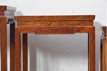 和製ヴィンテージ　花梨材　雷文をあしらったオリエンタルなネストテーブル　(R-091680)
