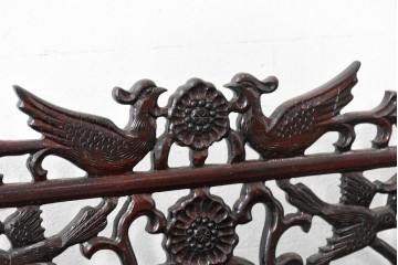 和製ヴィンテージ　花梨材　花鳥彫刻と透かし彫りをふんだんにあしらった優美なサイドボード　(R-091683)