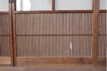 和製アンティーク建具　明治期から大正期　細かな縦格子と中央にガラスを備えた格子戸3枚セット　(R-091714)