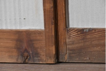 和製アンティーク建具　明治期から大正期　細かな縦格子と中央にガラスを備えた格子戸3枚セット　(R-091714)