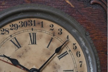アメリカアンティーク　1890年から1900年頃　E. INGRAHAM&CO(イングラハム社)　GILA　華やかな彫刻が目を楽しませる置き時計　(R-091729)