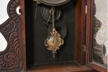 アメリカアンティーク　1890年から1900年頃　E. INGRAHAM&CO(イングラハム社)　GILA　華やかな彫刻が目を楽しませる置き時計　(R-091729)