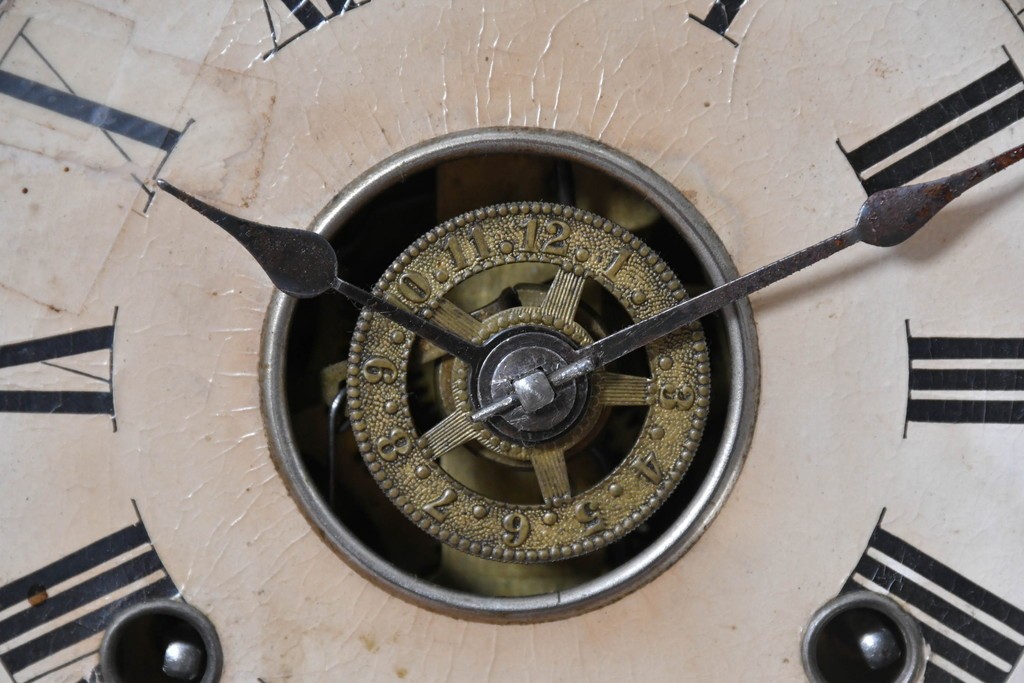 アメリカアンティーク　1890年から1900年頃　Ansonia Clock Company(アンソニア)　花や唐草の彫刻が優美な置き時計　(R-091730)