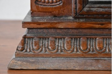 アメリカアンティーク　1890年から1900年頃　Ansonia Clock Company(アンソニア)　花や唐草の彫刻が優美な置き時計　(R-091730)