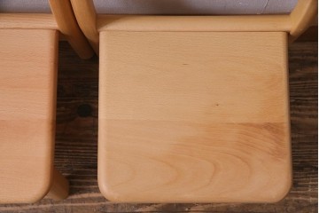 中古　飛騨産業　キツツキ　KF202B　ビーチ材　キッズスタッキングチェア　(R-091731)