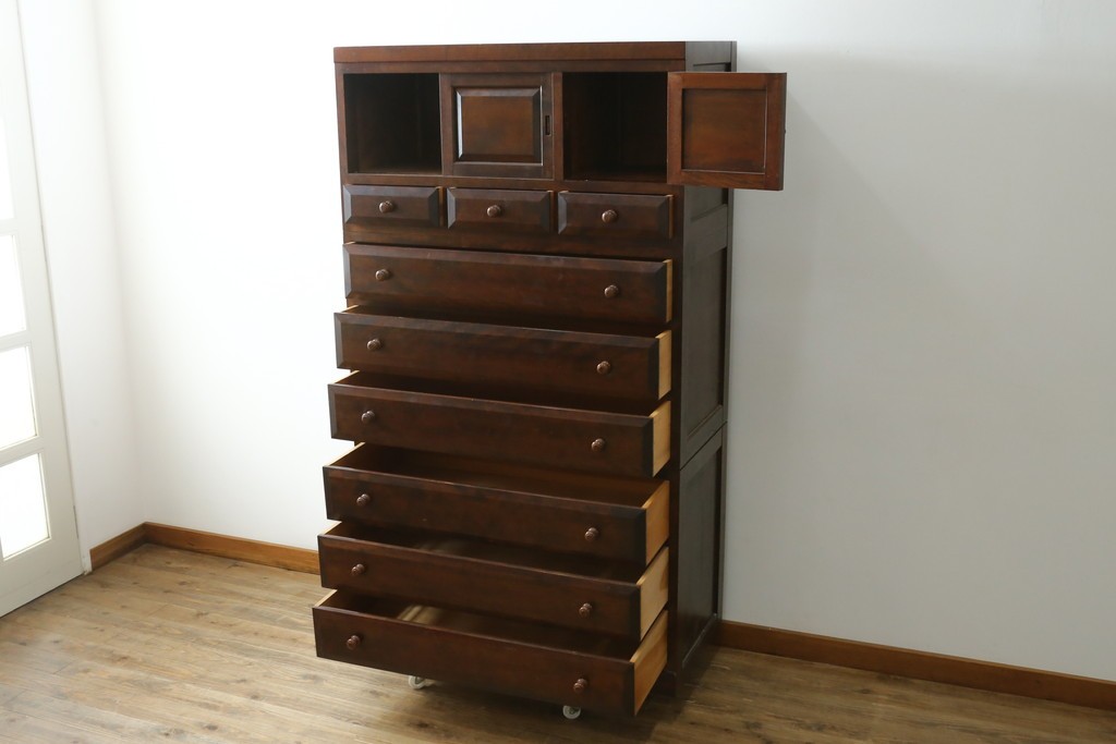 中古　美品　松本民芸家具　D型和タンスⅡ　豊富な収納を備えた上品な佇まいの重ね箪笥　(R-091777)