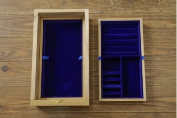 中古　美品　伝統工芸士 藤田茂作　胴丸　花文様の金具が上品な重ね春日部桐箪笥　定価約120万円　(R-091779)