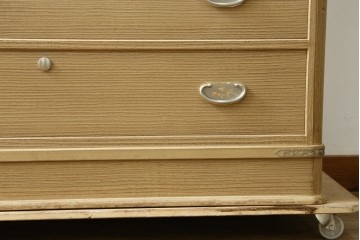 中古　美品　伝統工芸士 藤田茂作　胴丸　花文様の金具が上品な重ね春日部桐箪笥　定価約120万円　(R-091779)