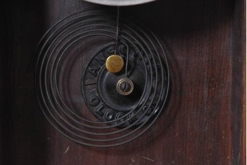 アメリカアンティーク　1890年から1900年頃　Ansonia Clock Company(アンソニア)　星形の装飾と花や鳥などの絵柄が印象的な置き時計　(R-091798)