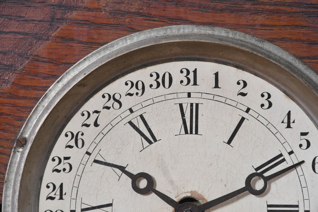 アメリカアンティーク　1890年から1900年頃　Ansonia Clock Company(アンソニア)　優美な彫刻と白い草花模様が華やかな置き時計　(R-091799)