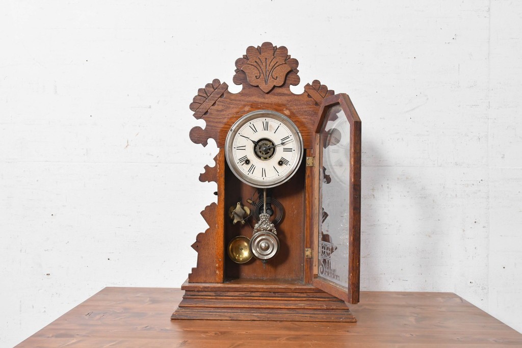 アメリカアンティーク　1890年から1900年頃　Ansonia Clock Company(アンソニア)　南国風の植物模様が美しい置き時計　(R-091800)