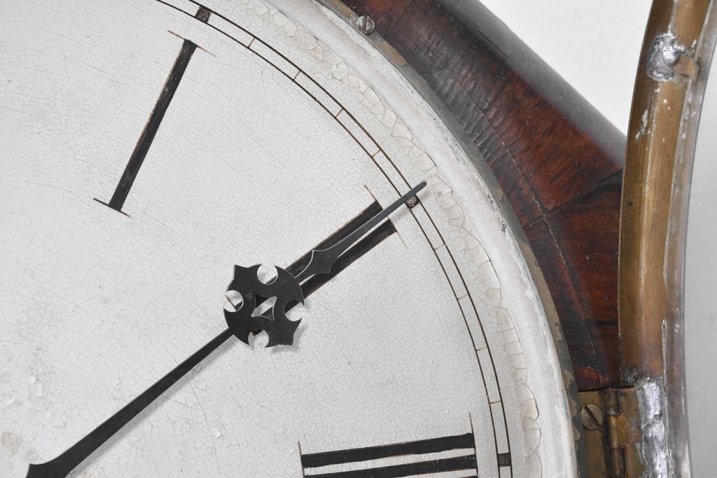 アメリカアンティーク　1880年から1900年頃　William L. Gilbert Clock Company(ウィリアム・L・ギルバート・クロック・カンパニー)　深みのある木色と木目が上品な掛け時計　(R-091804)