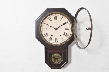 アメリカアンティーク　1900年頃　セス・トーマス(Seth Thomas)　窓を彩る牧歌的な絵が目を引く掛け時計　(R-091805)