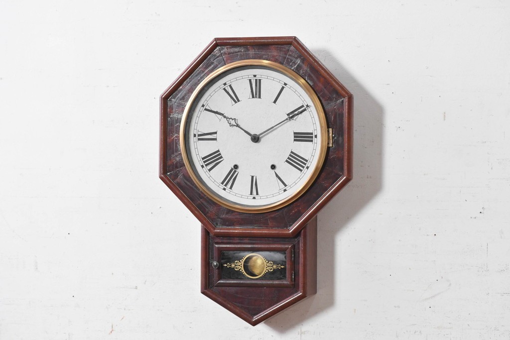 アメリカアンティーク　1870年頃　Ansonia Brass and Copper Co.(アンソニア・ブラス・アンド・カッパー)　美しい木目を楽しめる上品な佇まいの掛け時計　(R-091807)