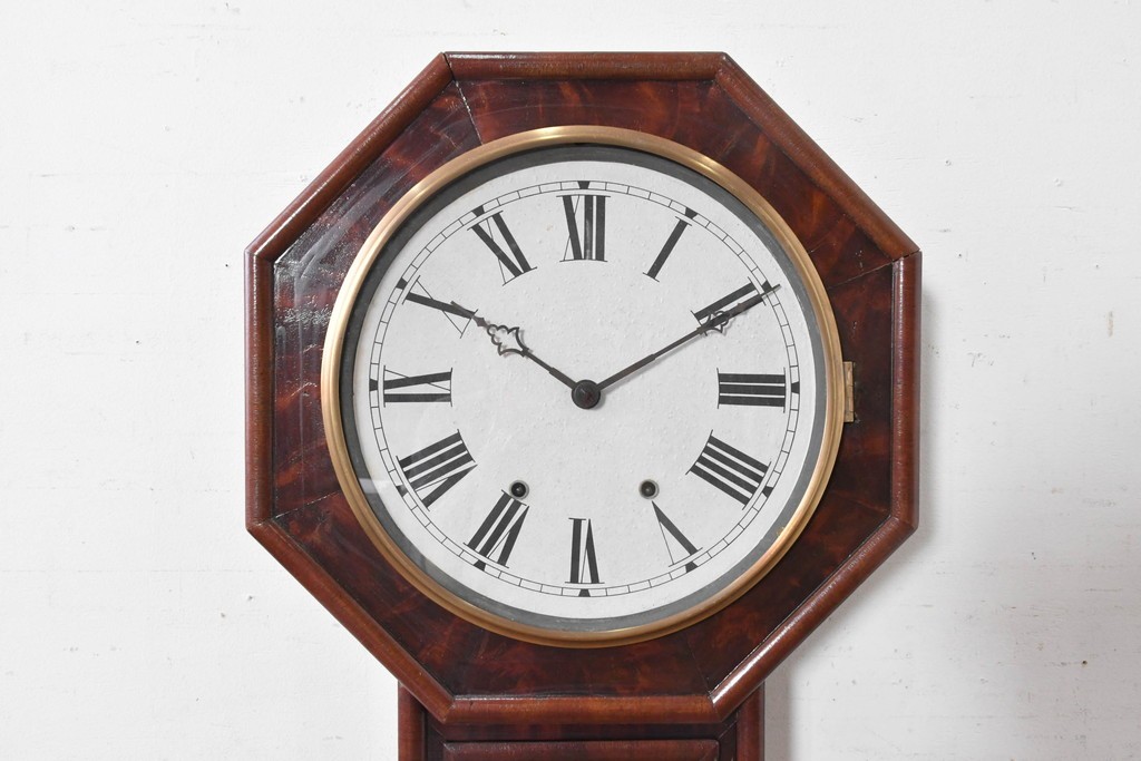 アメリカアンティーク　1870年頃　Ansonia Brass and Copper Co.(アンソニア・ブラス・アンド・カッパー)　美しい木目を楽しめる上品な佇まいの掛け時計　(R-091807)