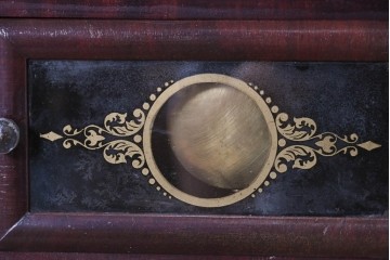 アメリカアンティーク　1870年頃　Ansonia Brass and Copper Co.(アンソニア・ブラス・アンド・カッパー)　美しい木目を楽しめる上品な佇まいの掛け時計　(R-091807)