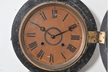 アメリカアンティーク　1880年頃　E. INGRAHAM&CO(イングラハム社)　ゴールドカラーの枠を配したレトロなだるま時計　(R-091808)