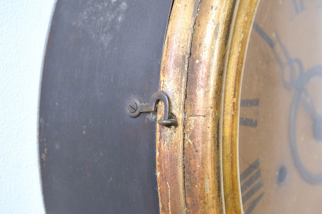 アメリカアンティーク　1880年頃　E. INGRAHAM&CO(イングラハム社)　ゴールドカラーの枠を配したレトロなだるま時計　(R-091808)