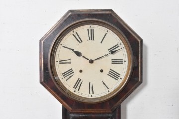 アメリカアンティーク　1870年から1890年頃　E.N.WELCH(ウェルチ)社　八角形の枠と味わい深い木色が魅力の掛け時計　(R-091810)