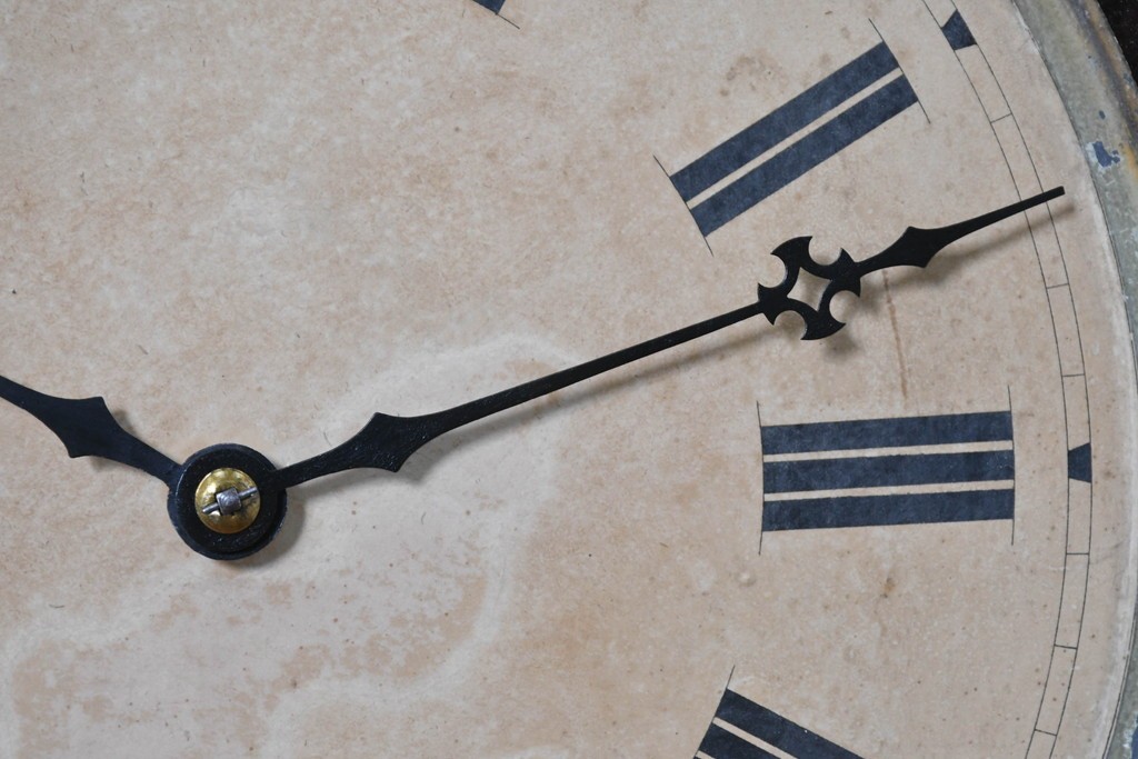 アメリカアンティーク　1900年頃　New Haven Clock Co.(ニューヘブン社)　金色の縁取りと菱形模様が印象的な八角形の掛け時計　(R-091812)