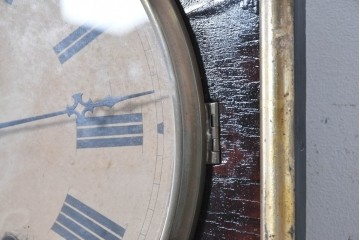 アメリカアンティーク　1900年頃　New Haven Clock Co.(ニューヘブン社)　金色の縁取りと菱形模様が印象的な八角形の掛け時計　(R-091812)