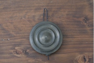 アメリカアンティーク　1900年頃　New Haven Clock Co.(ニューヘブン社)　金色の縁取りがクラシカルな八角形の掛け時計　(R-091813)