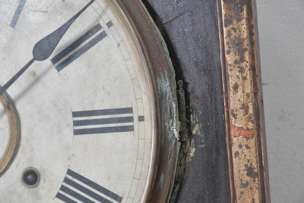 アメリカアンティーク　1900年頃　New Haven Clock Co.(ニューヘブン社)　金色の縁取りがクラシカルな八角形の掛け時計　(R-091813)