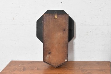 アメリカアンティーク　1880年から1890年頃　金色の縁取りがレトロな掛け時計　(R-091822)