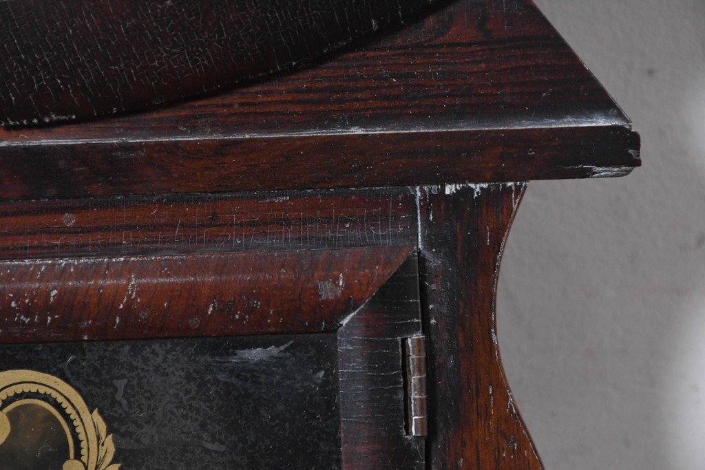 アメリカアンティーク　1870年頃　Ansonia Clock Company(アンソニア)　ローマ数字と日付目盛りを配した丸型文字盤の掛け時計　(R-091835)
