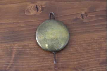 アメリカアンティーク　1870年から1890年頃　E. N. Welch Manufacturing Co.(E. N. ウェルチ)　八角形のフレームとローマ数字文字盤が目を引く掛け時計　(R-091836)