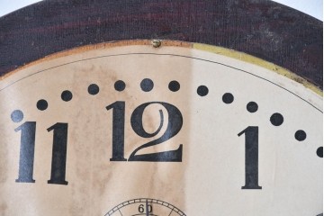 アメリカアンティーク　1920年頃　Ansonia Clock Company(アンソニア)　特大サイズ　丸型文字盤とガラス窓の掛け時計　(R-091840)