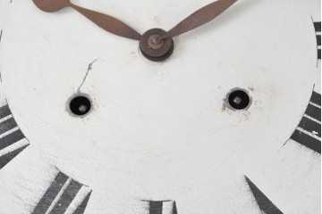 アメリカアンティーク　Ansonia Clock Company(アンソニア)　ローマ数字の文字盤を備えた丸型掛け時計　(R-091843)