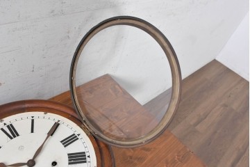 アメリカアンティーク　Ansonia Clock Company(アンソニア)　ローマ数字の文字盤を備えた丸型掛け時計　(R-091843)