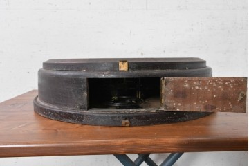 和製ヴィンテージ　昭和中期　高野精密工業(TAKANO SEIMITSU)　大型サイズのレトロな丸型掛け時計　(R-091845)