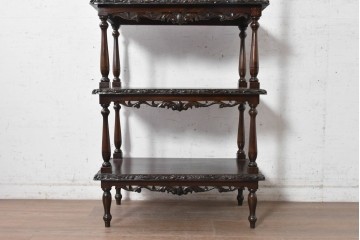 イギリスアンティーク　1900年頃　高級品　マホガニー材　曲線彫刻を随所に施した凝った作りの4段オープンラック　(R-091848)