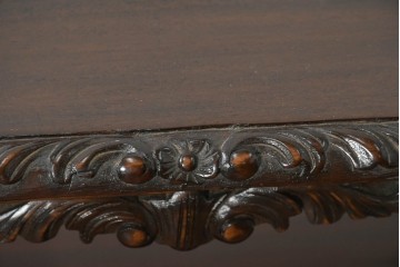 イギリスアンティーク　1900年頃　高級品　マホガニー材　曲線彫刻を随所に施した凝った作りの4段オープンラック　(R-091848)